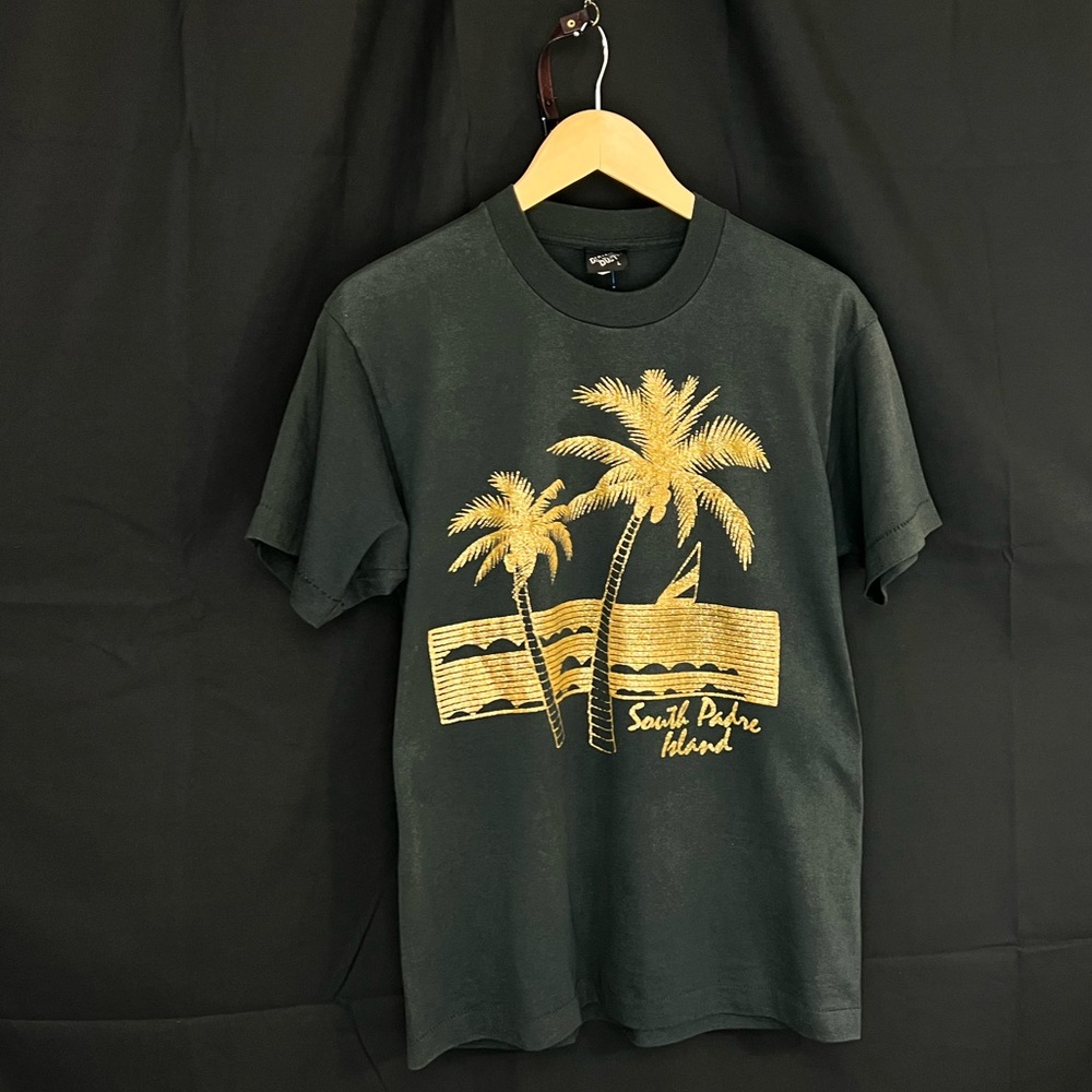 Vintage Black and Gold Short Sleeve Tee